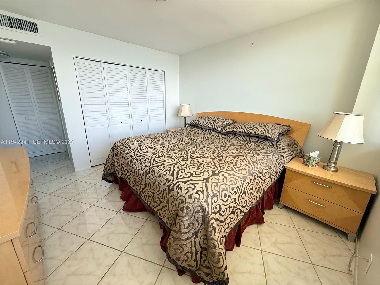 PARKER DORADO CONDO · #1712 in Hallandale Beach - Photo 18