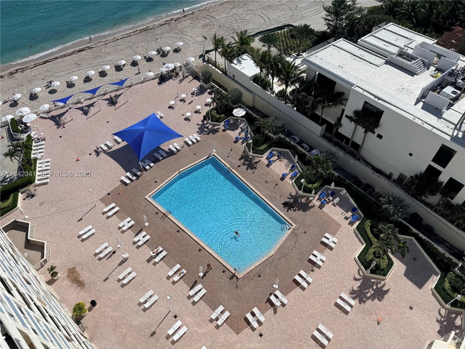 PARKER DORADO CONDO · #1712 in Hallandale Beach - Photo 4