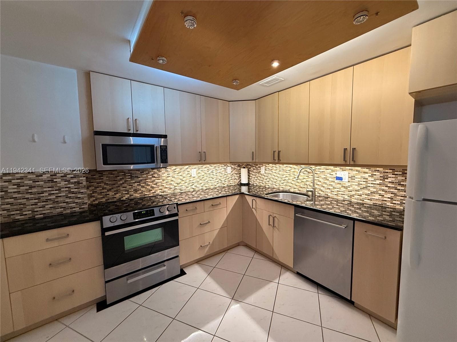 PARKER DORADO CONDO · #1712 in Hallandale Beach - Photo 21