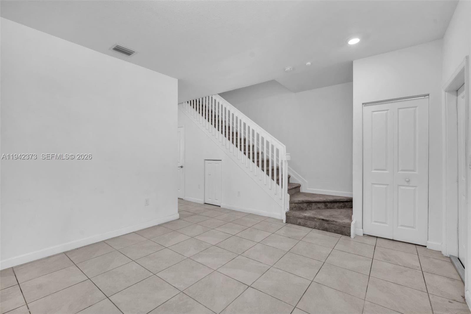 11869 SW 246th Ter photo 6