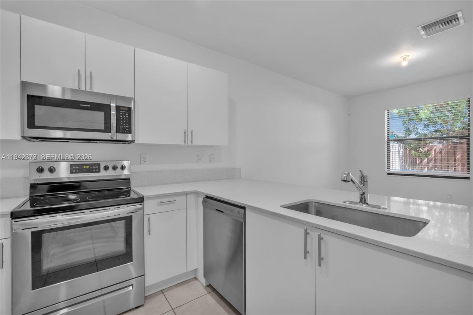 11869 SW 246th Ter photo 13