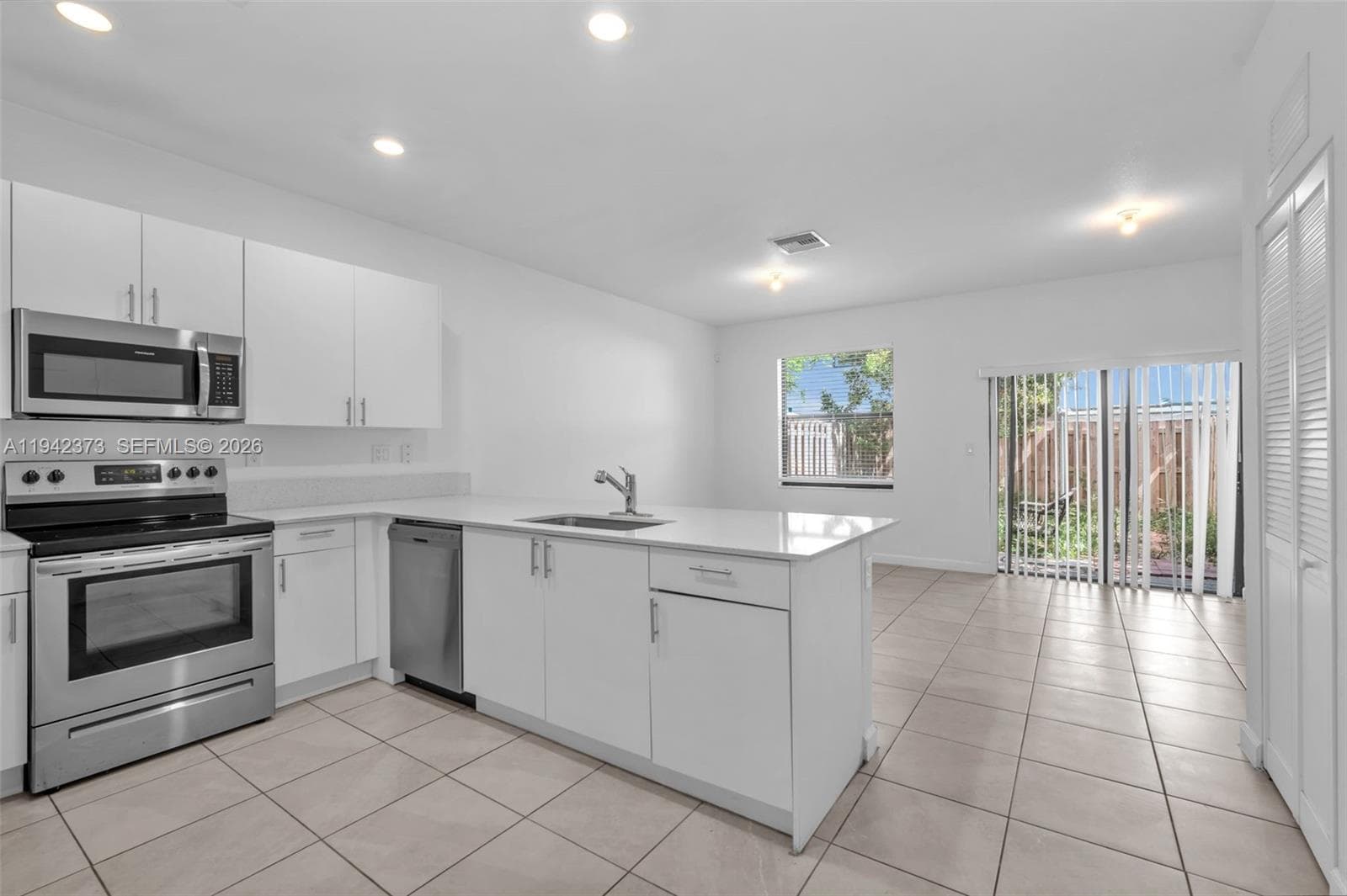11869 SW 246th Ter photo 10