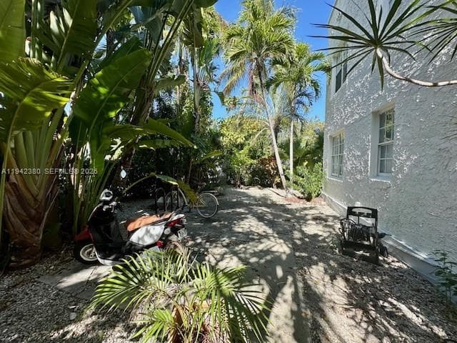 FRIENDLY CORNER CONDO · #940D in Miami Beach - Photo 2
