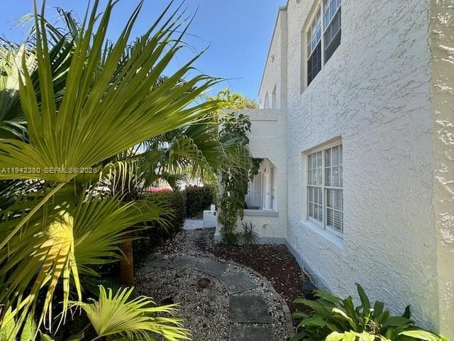FRIENDLY CORNER CONDO · #940D in Miami Beach - Photo 3