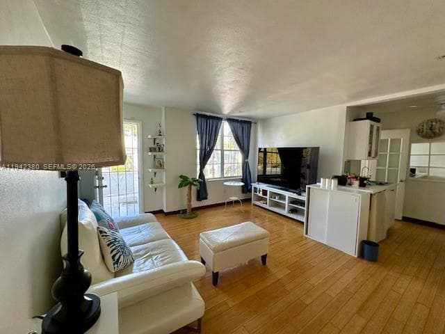 FRIENDLY CORNER CONDO · #940D in Miami Beach - Photo 20