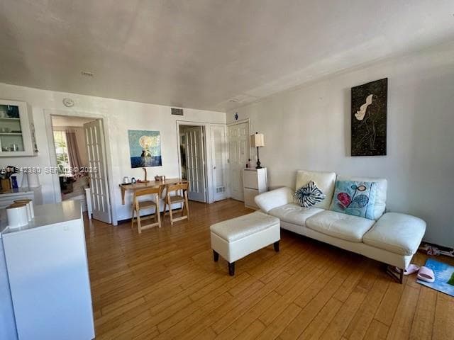 FRIENDLY CORNER CONDO · #940D in Miami Beach - Photo 14
