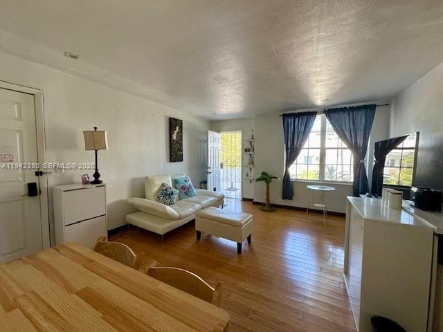 FRIENDLY CORNER CONDO · #940D in Miami Beach - Photo 19