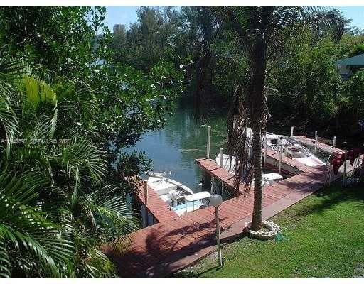 INTRACOASTAL POINT CONDO · #201 in North Miami Beach - Photo 1