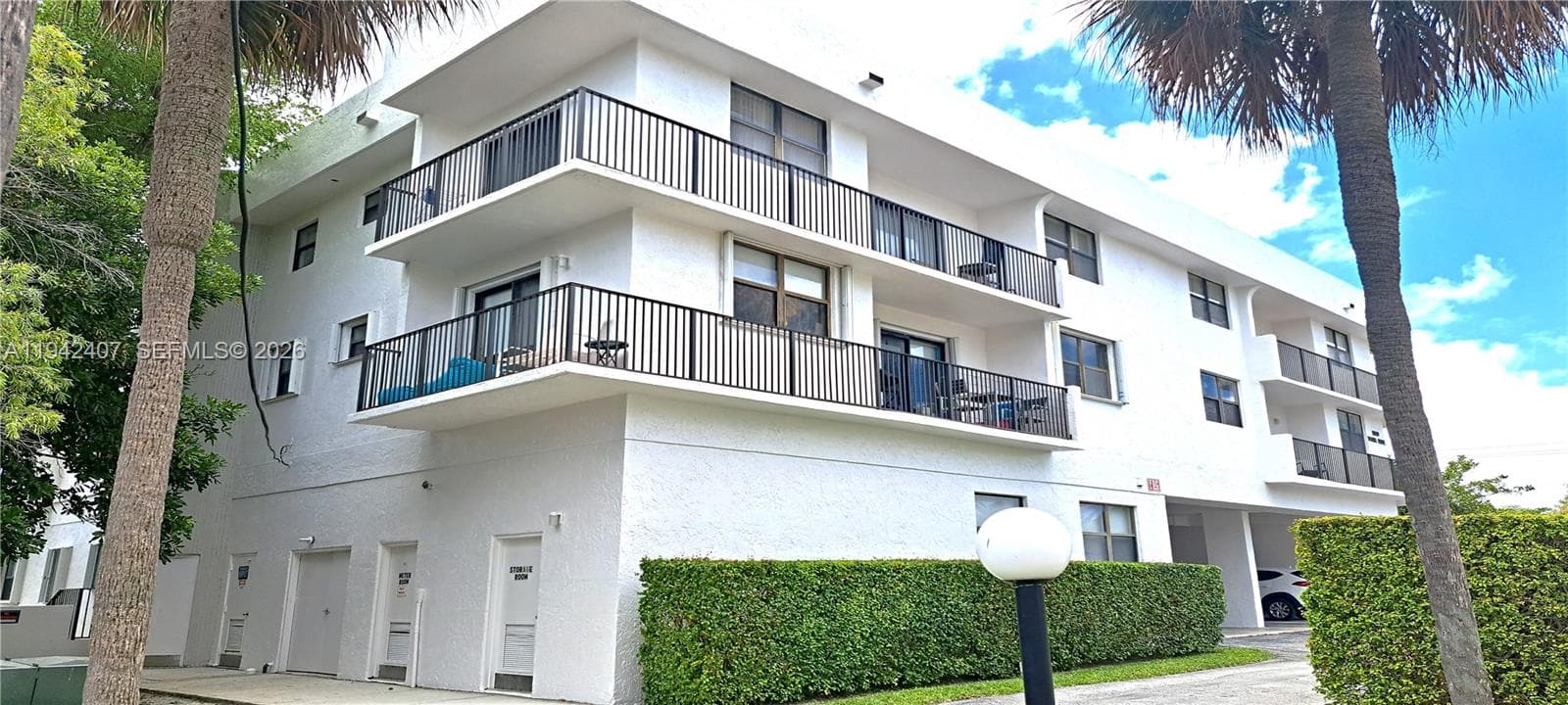 GOLDEN ISLES LAKES CONDO · #2A in Hallandale Beach - Photo 7