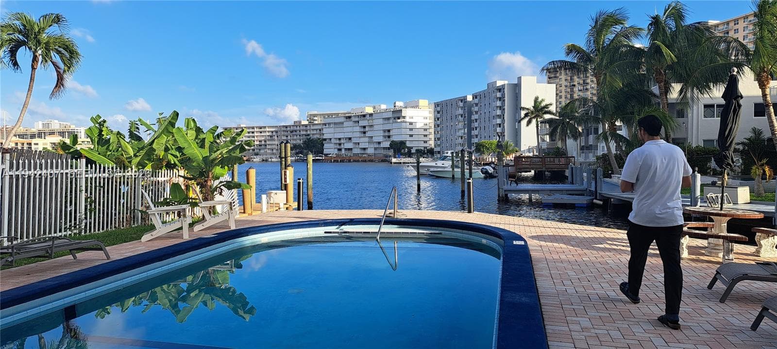 GOLDEN ISLES LAKES CONDO · #2A in Hallandale Beach - Photo 11
