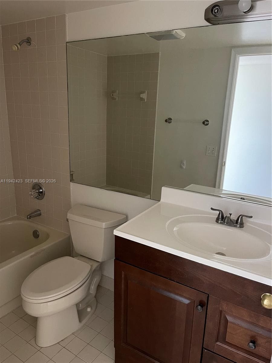 GRANADA PARK CONDO · #9E in Coral Gables - Photo 6
