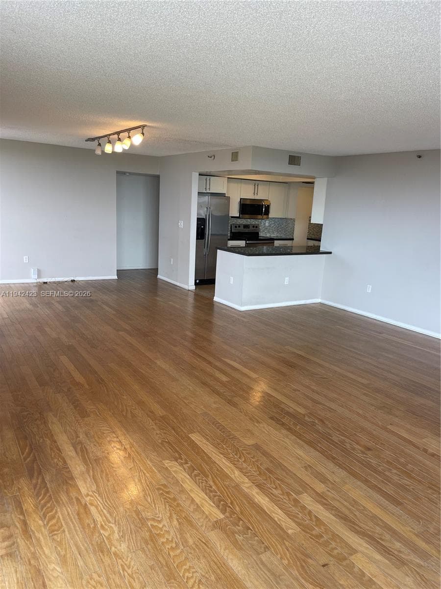 GRANADA PARK CONDO · #9E in Coral Gables - Photo 3