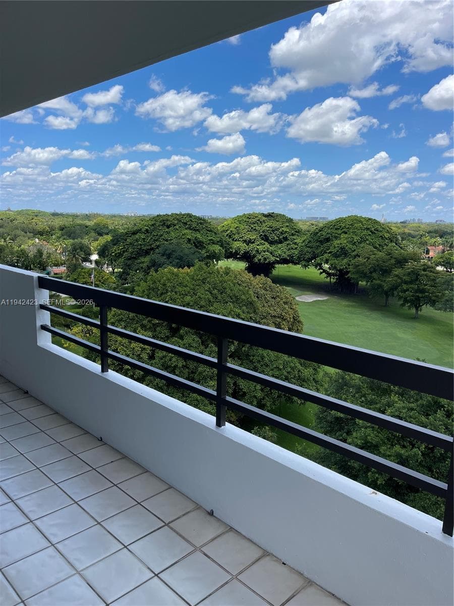 GRANADA PARK CONDO · #9E in Coral Gables - Photo 5