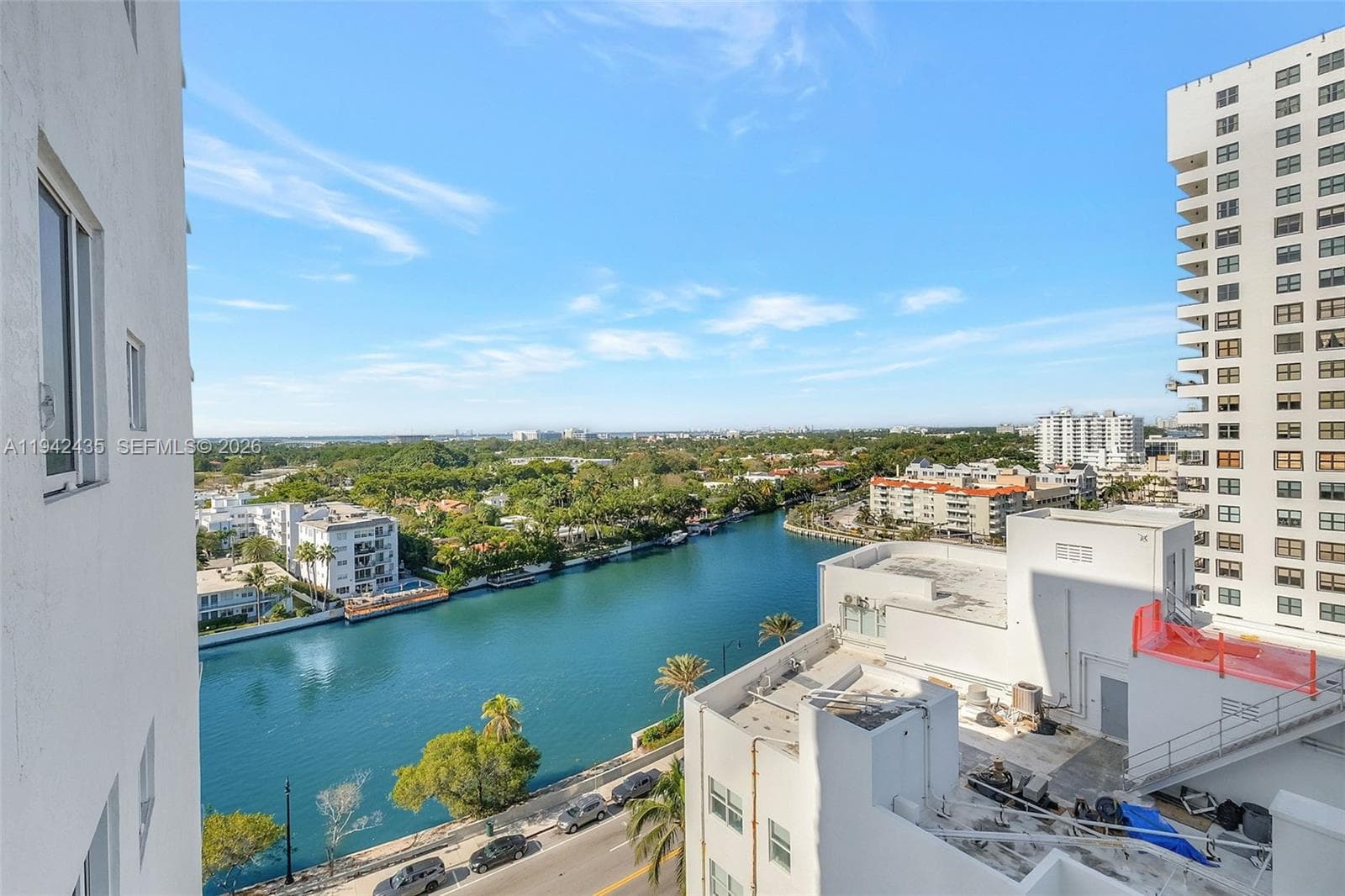 THE ROYAL CLUB CONDO · #1402 in Miami Beach - Photo 17