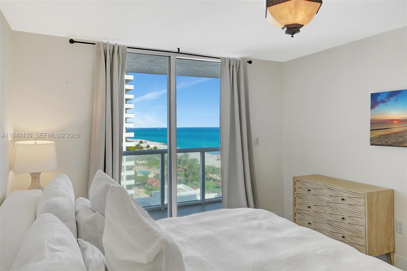 THE ROYAL CLUB CONDO · #1402 in Miami Beach - Photo 8