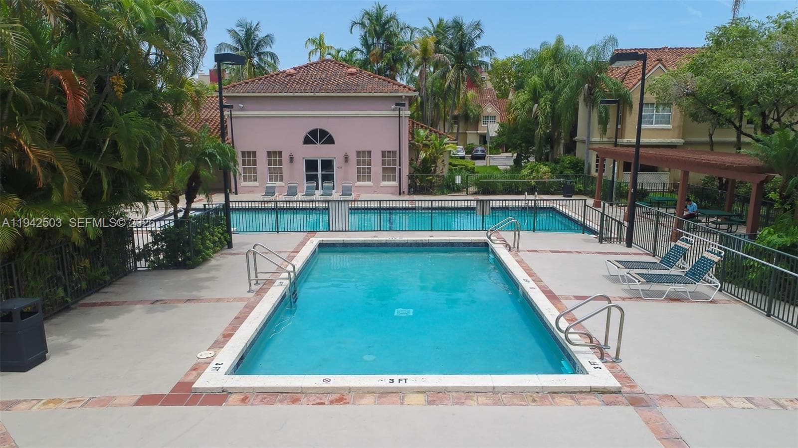 LA HACIENDA COUNTRY CLUB · #P in Hialeah - Photo 22