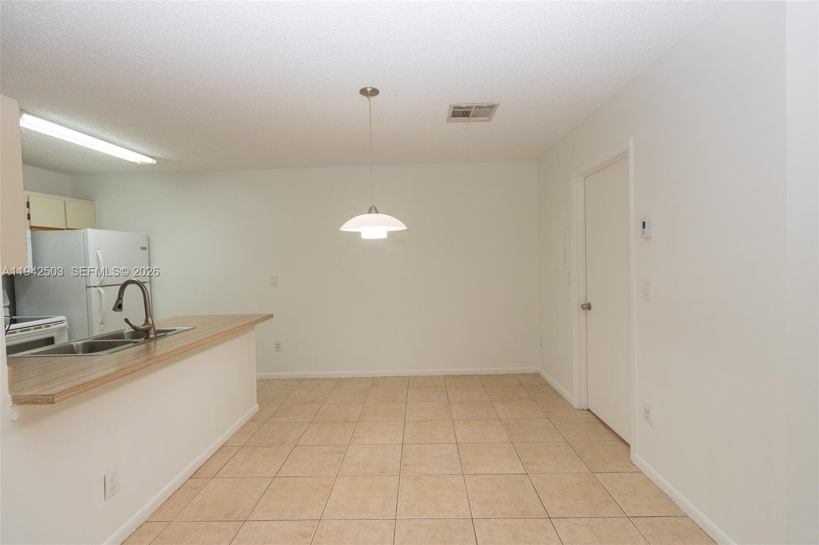 LA HACIENDA COUNTRY CLUB · #P in Hialeah - Photo 5