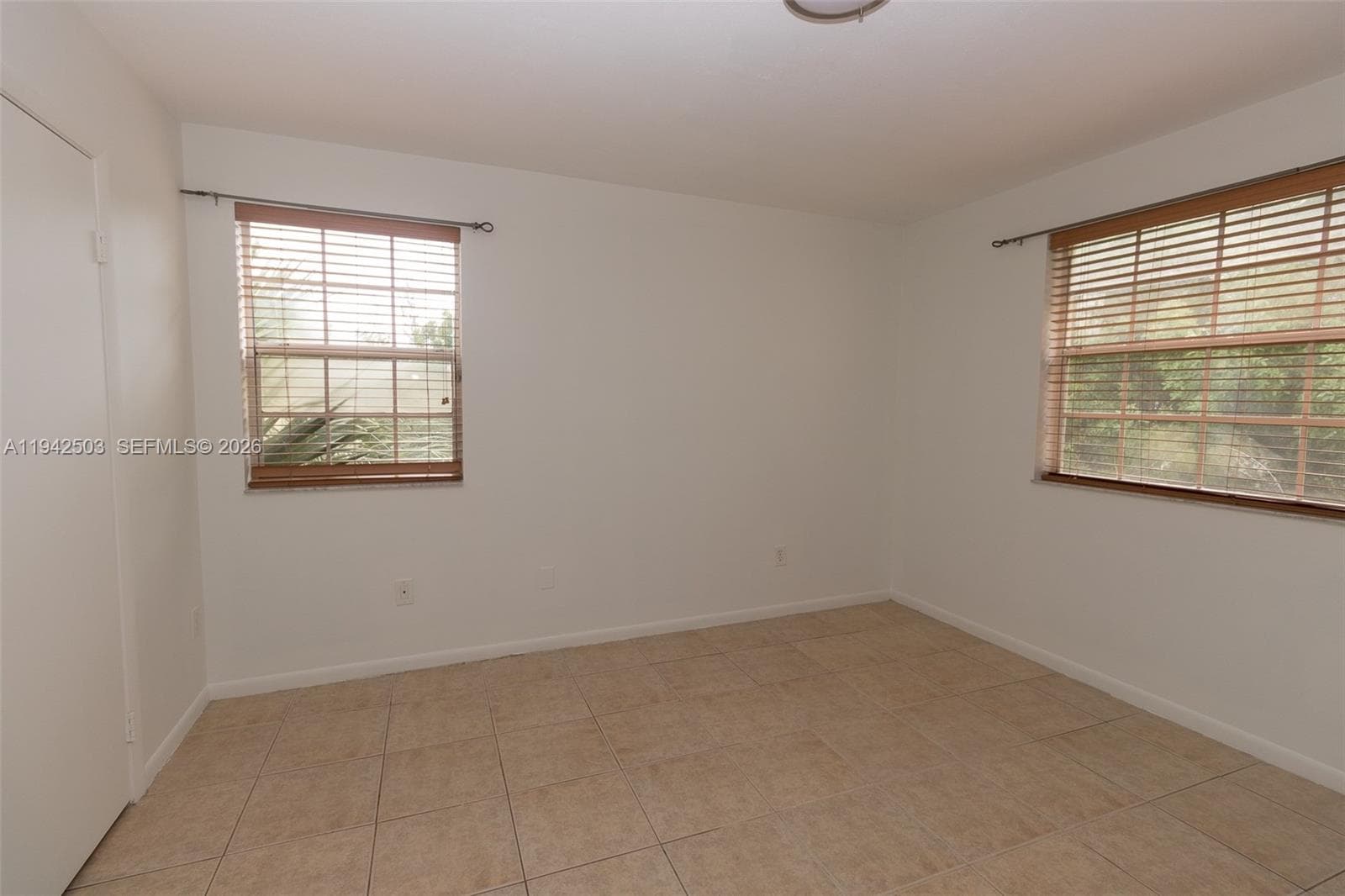 LA HACIENDA COUNTRY CLUB · #P in Hialeah - Photo 11