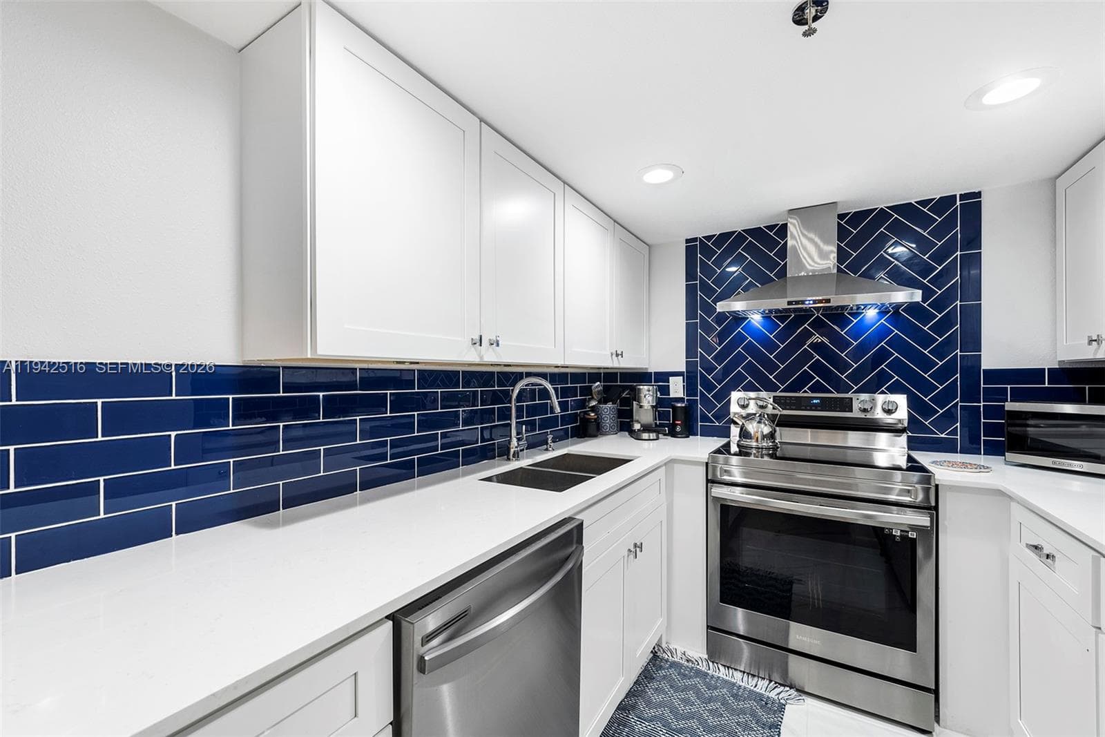 THE RIVIERA CONDO · #1007 in Miami Beach - Photo 9