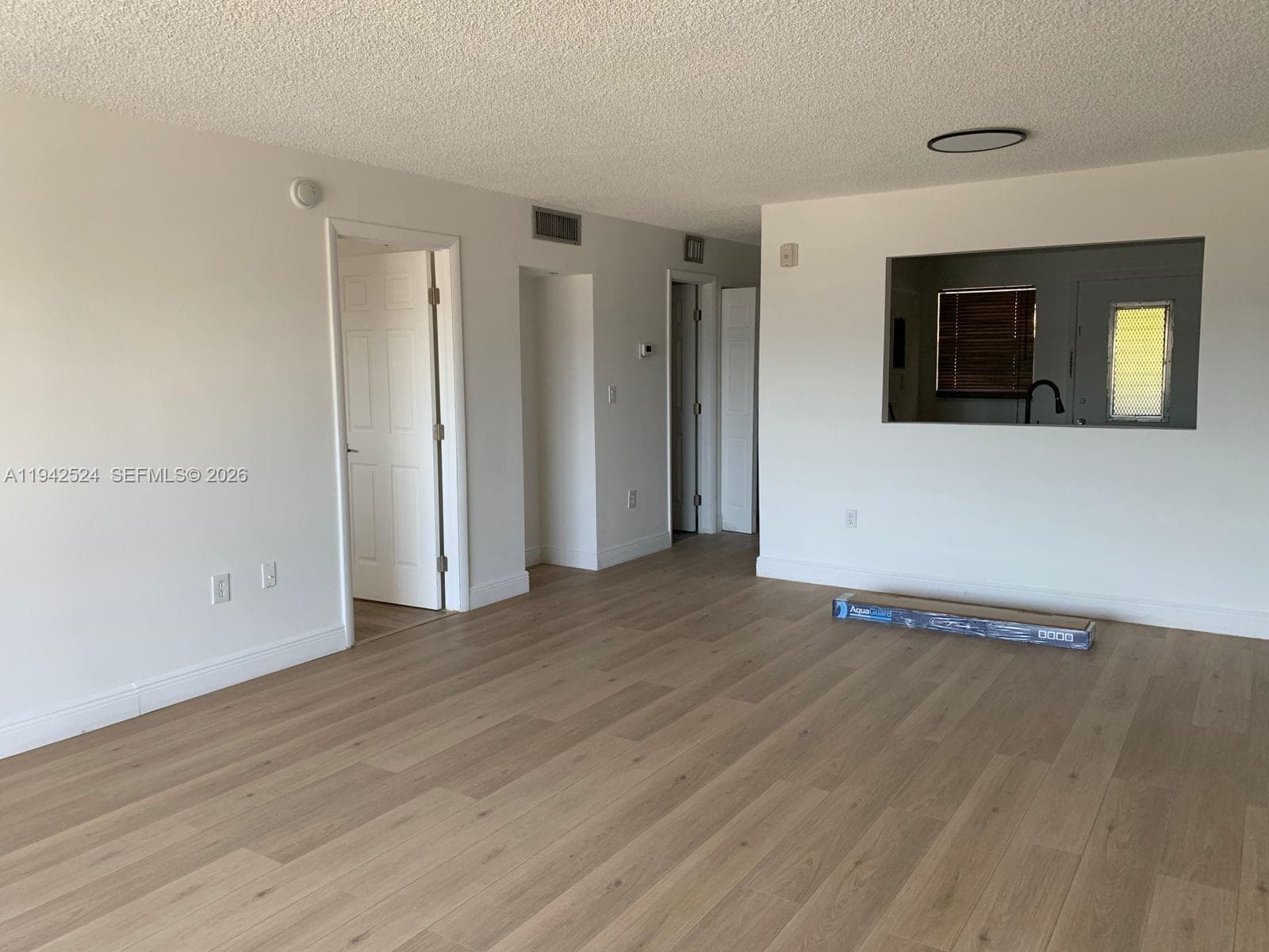 EDEN ISLES CONDO # 4 · #402 in North Miami Beach - Photo 8