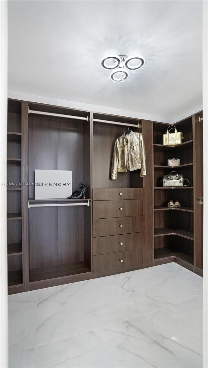 Avant Garde · #1206 in Hallandale Beach - Photo 27