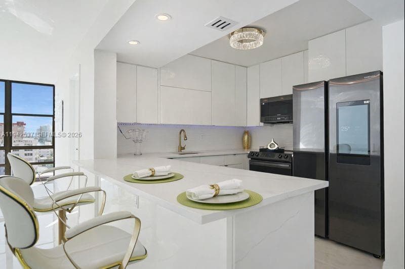 Avant Garde · #1206 in Hallandale Beach - Photo 12