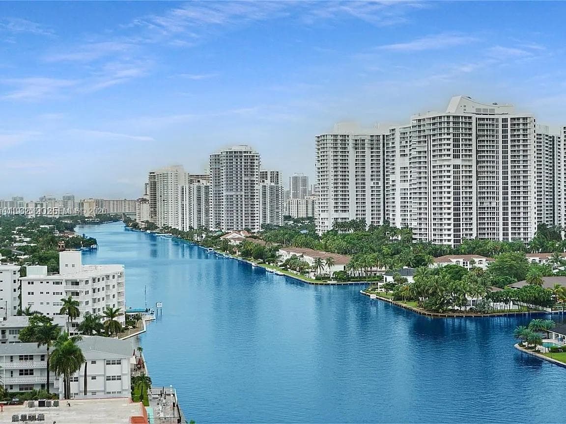 Avant Garde · #1206 in Hallandale Beach - Photo 67