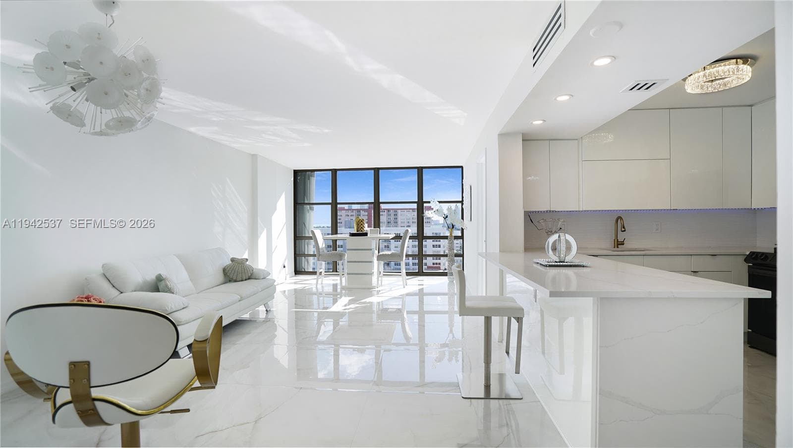 Avant Garde · #1206 in Hallandale Beach - Photo 9