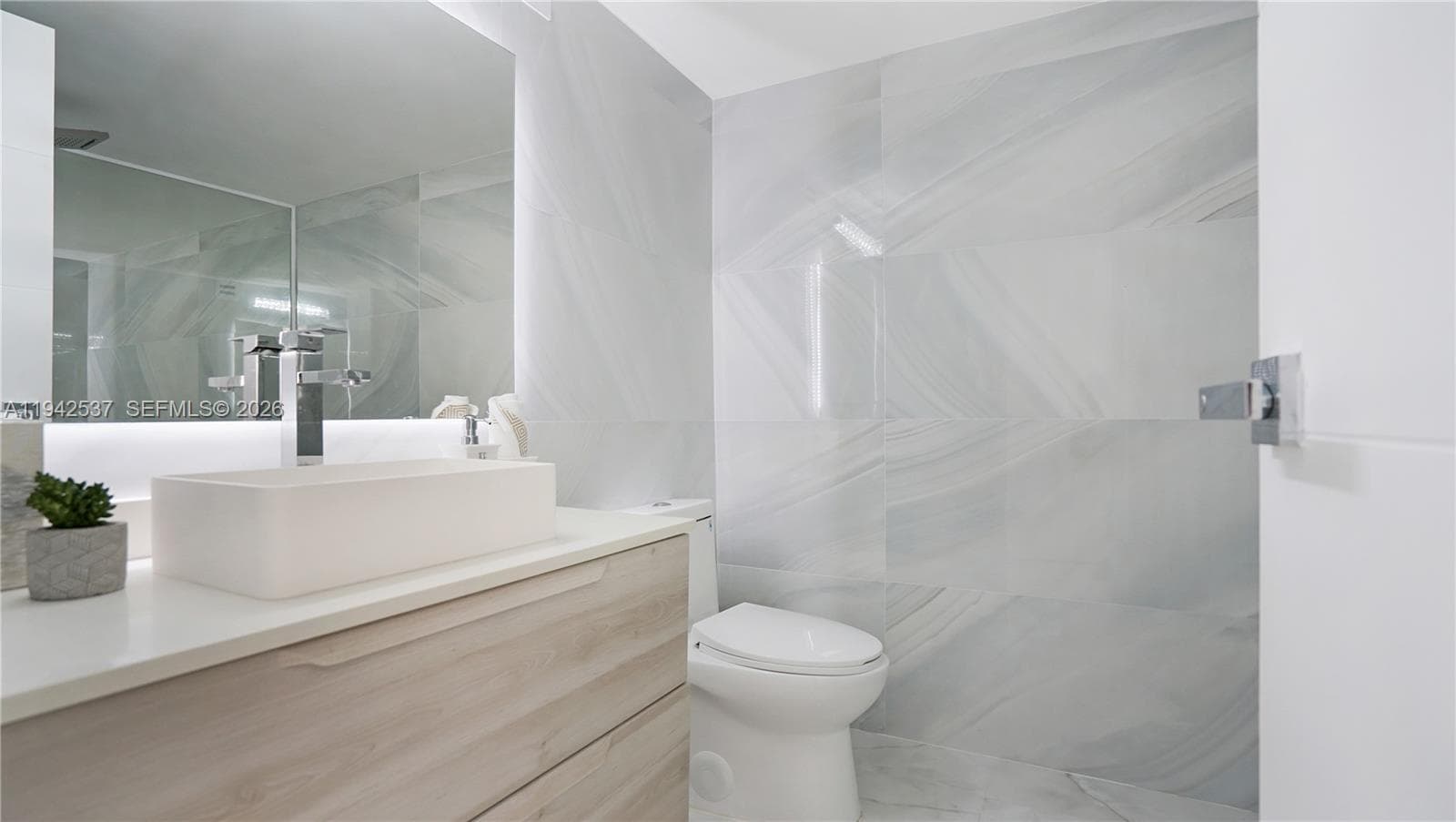 Avant Garde · #1206 in Hallandale Beach - Photo 30