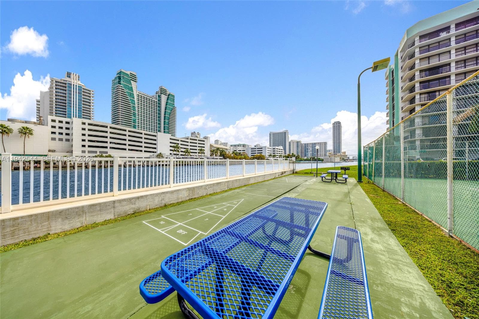 Towers of Oceanview South · #1114 in Hallandale Beach - Photo 52