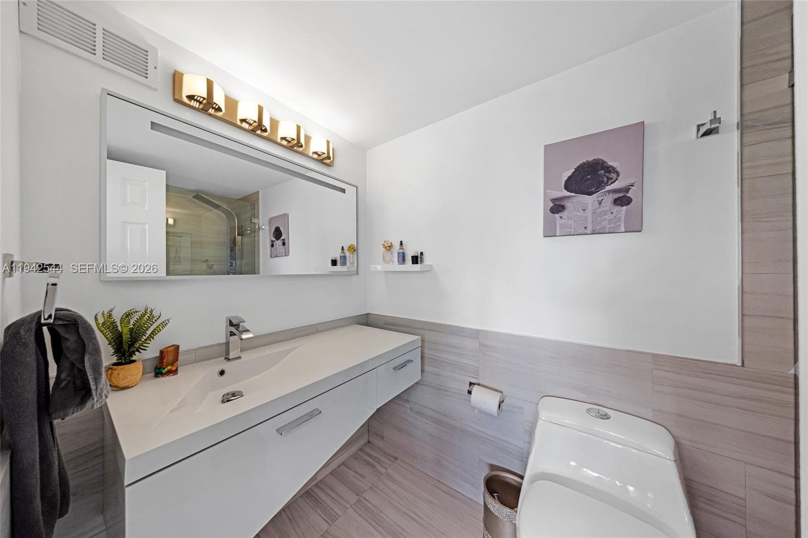 Towers of Oceanview South · #1114 in Hallandale Beach - Photo 14