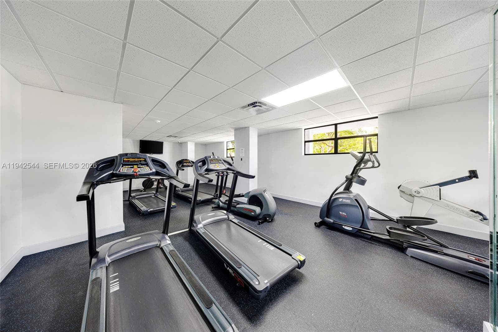 Towers of Oceanview South · #1114 in Hallandale Beach - Photo 45