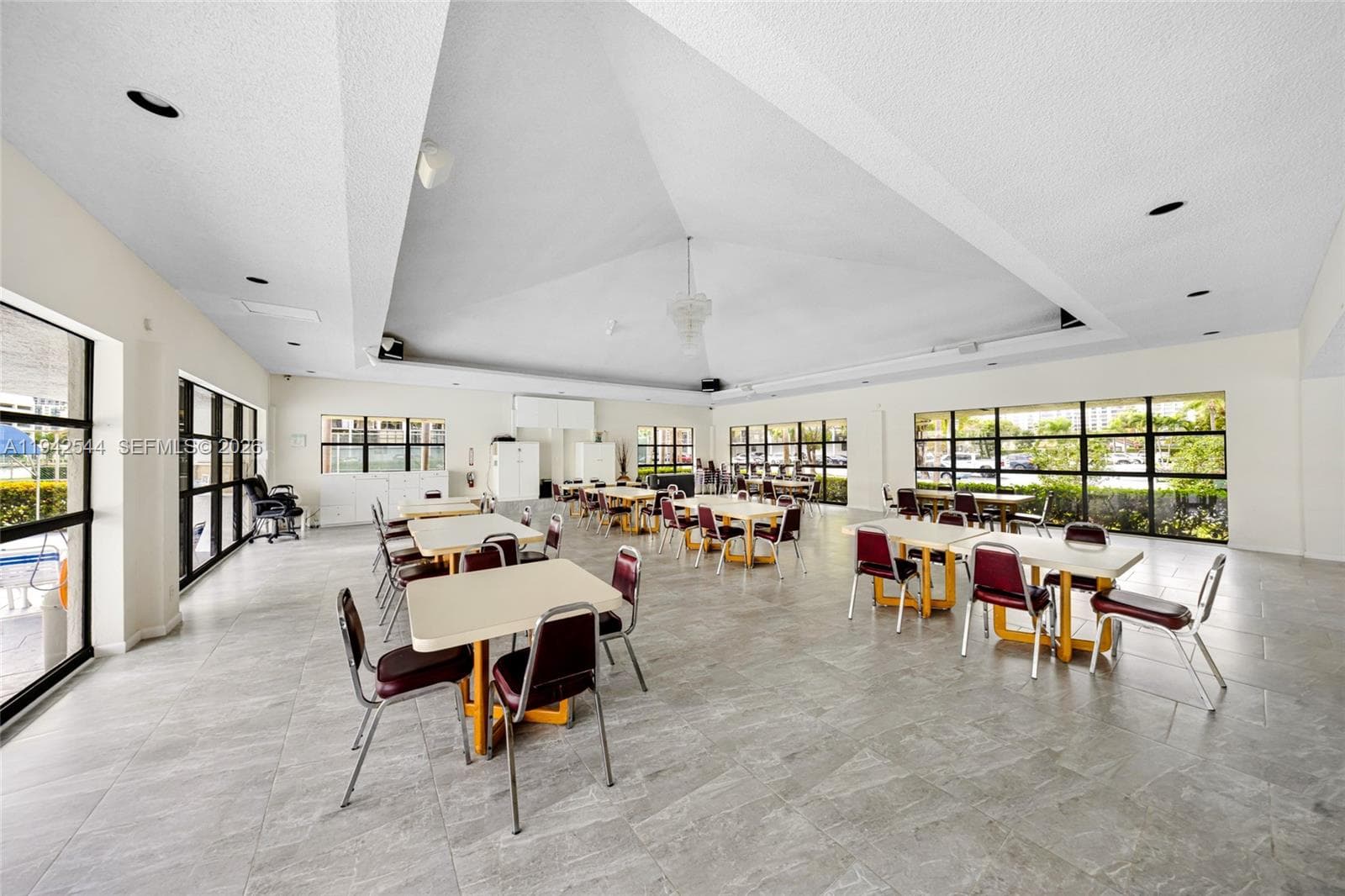 Towers of Oceanview South · #1114 in Hallandale Beach - Photo 55