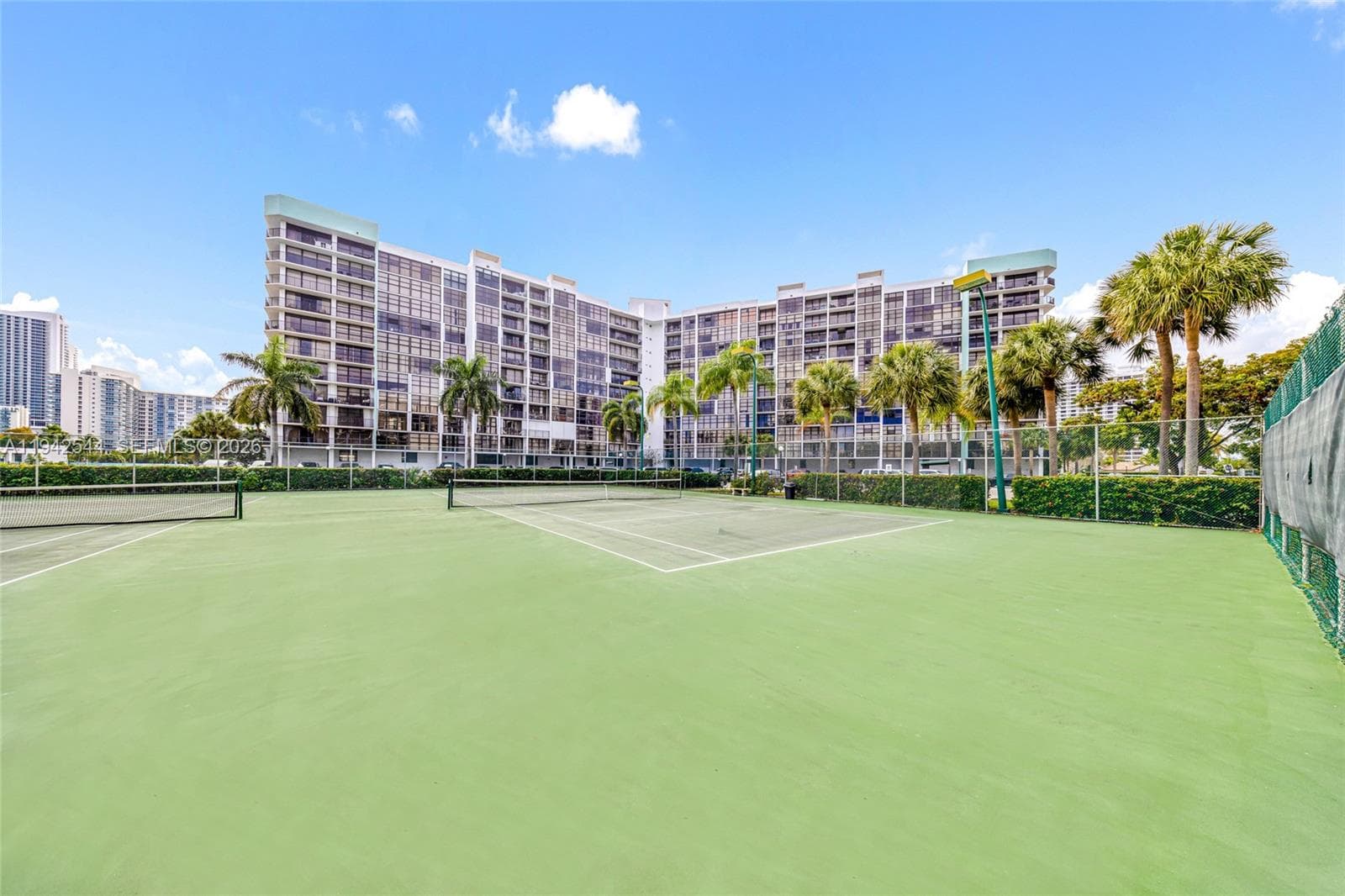 Towers of Oceanview South · #1114 in Hallandale Beach - Photo 54