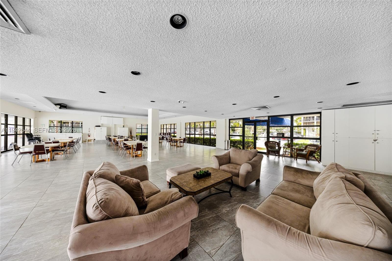 Towers of Oceanview South · #1114 in Hallandale Beach - Photo 58