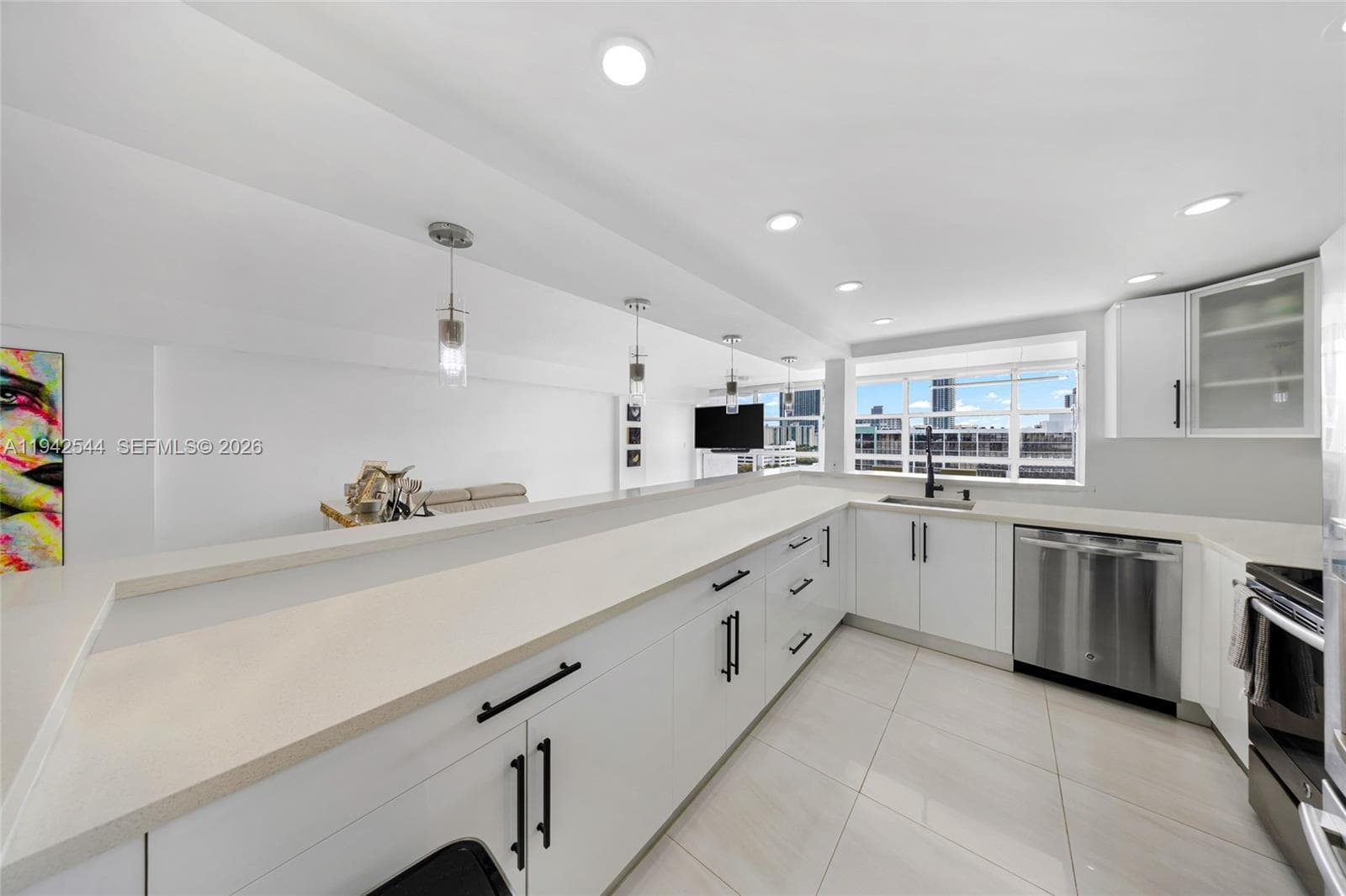 Towers of Oceanview South · #1114 in Hallandale Beach - Photo 11