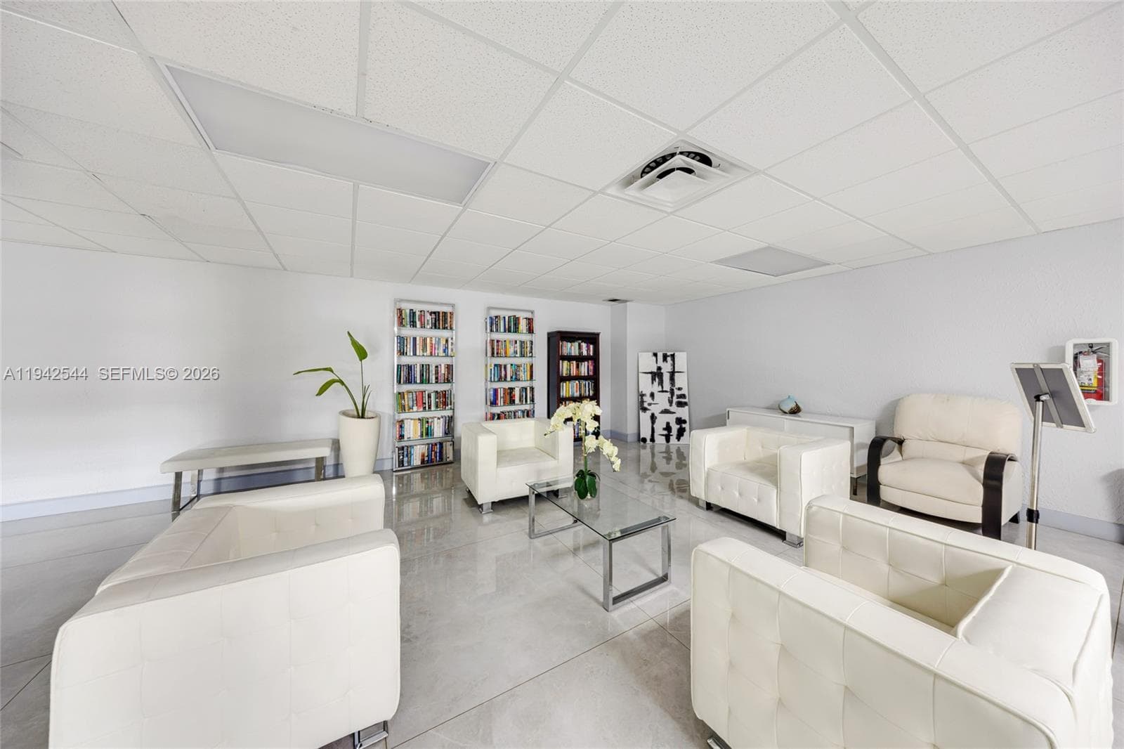 Towers of Oceanview South · #1114 in Hallandale Beach - Photo 39