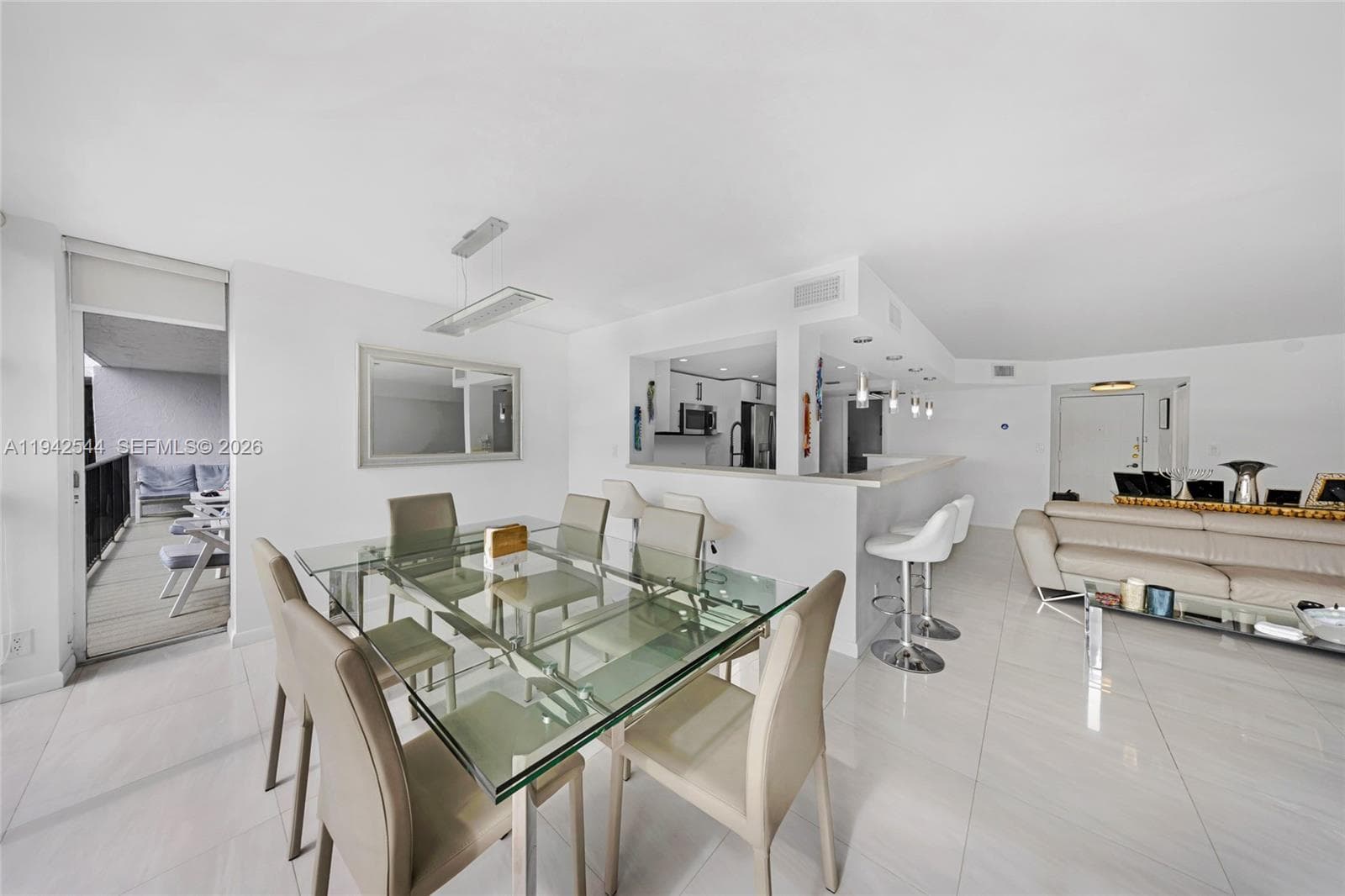Towers of Oceanview South · #1114 in Hallandale Beach - Photo 8