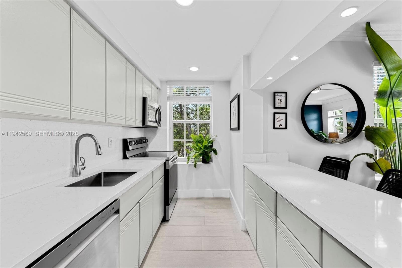 LINCOLN VIEW CONDO · #301 in Miami Beach - Photo 5
