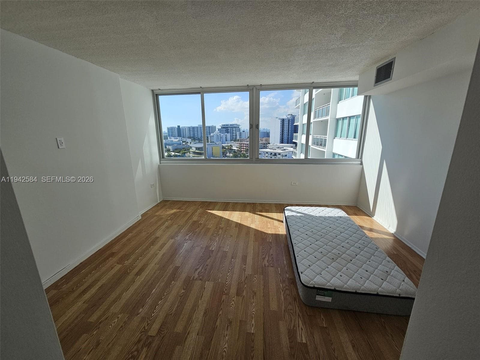 BURLEIGH HOUSE CONDO · #1011 in Miami Beach - Photo 8