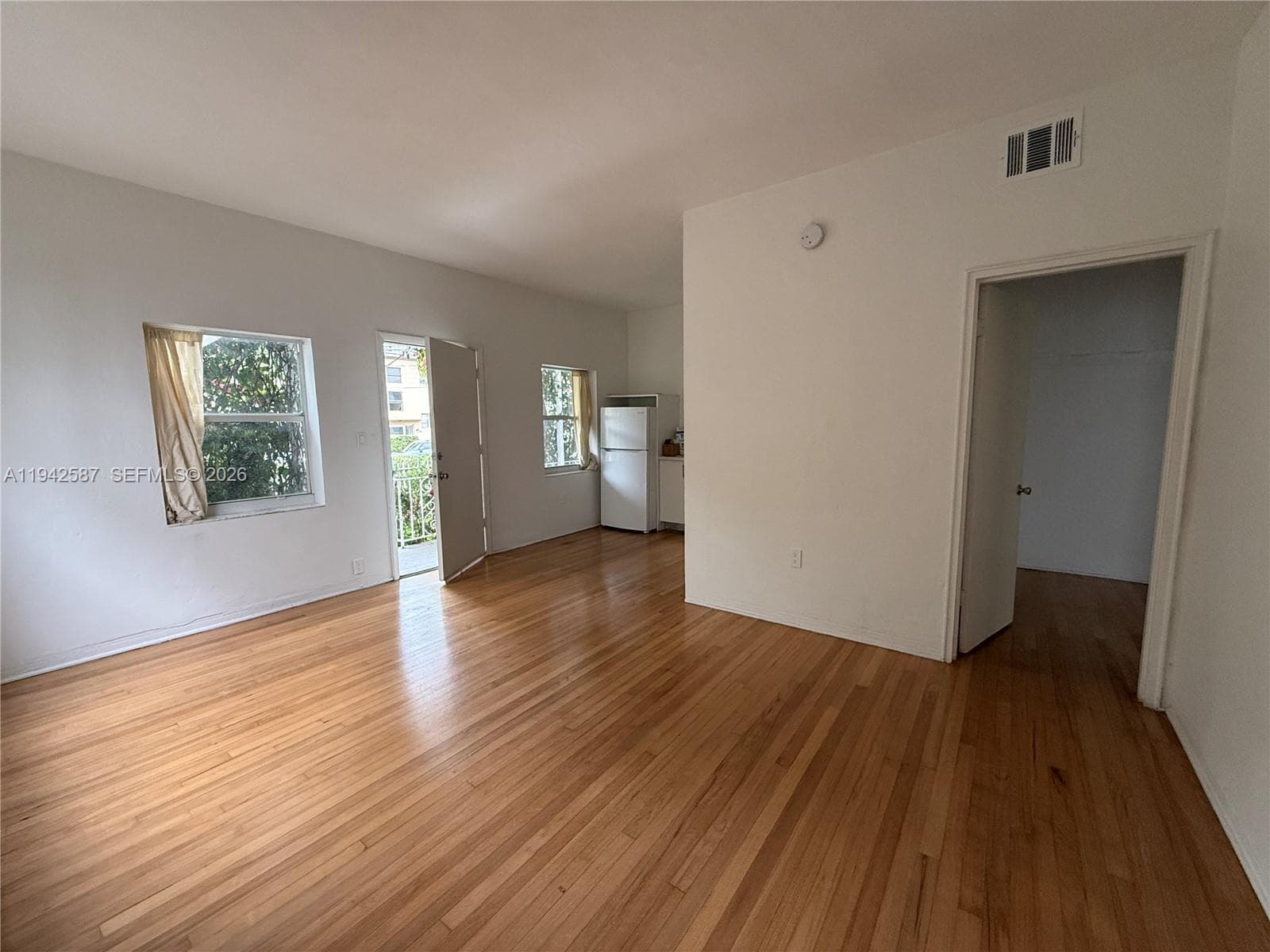 LENOX MANOR · #1 in Miami Beach - Photo 5