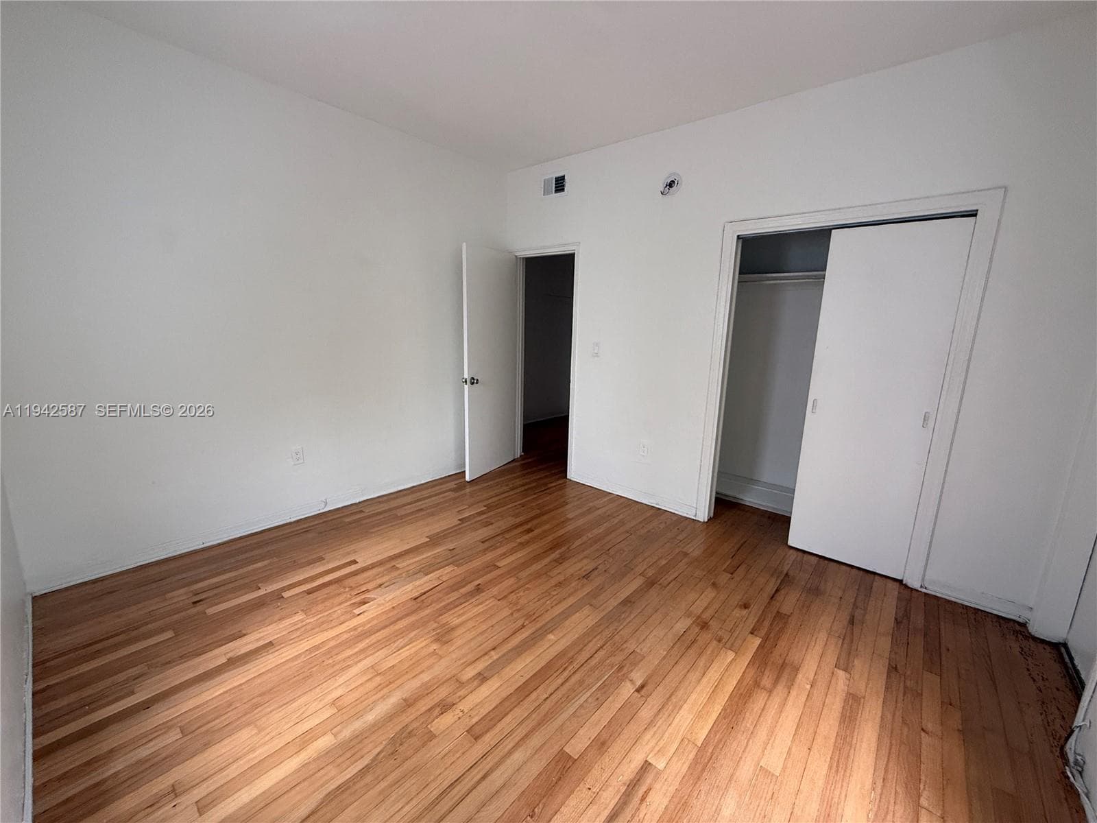 LENOX MANOR · #1 in Miami Beach - Photo 11