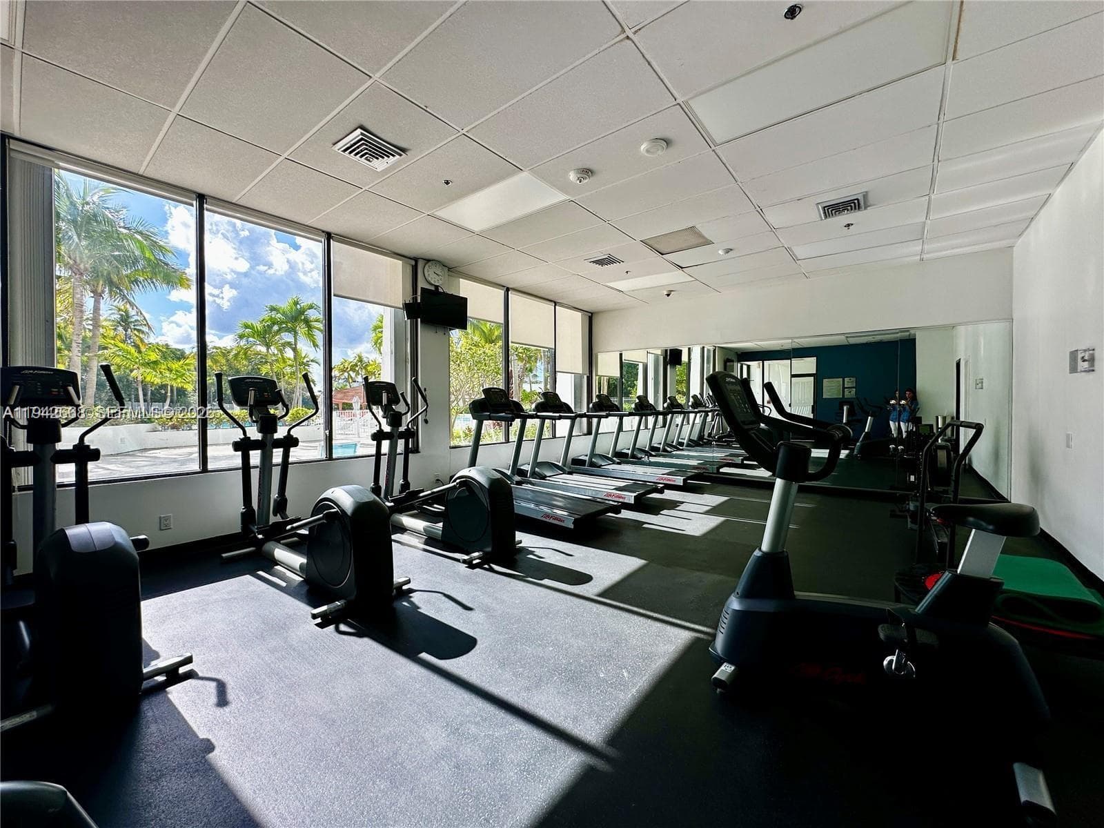 ARLEN HOUSE EAST CONDO · #1024 in Sunny Isles Beach - Photo 23