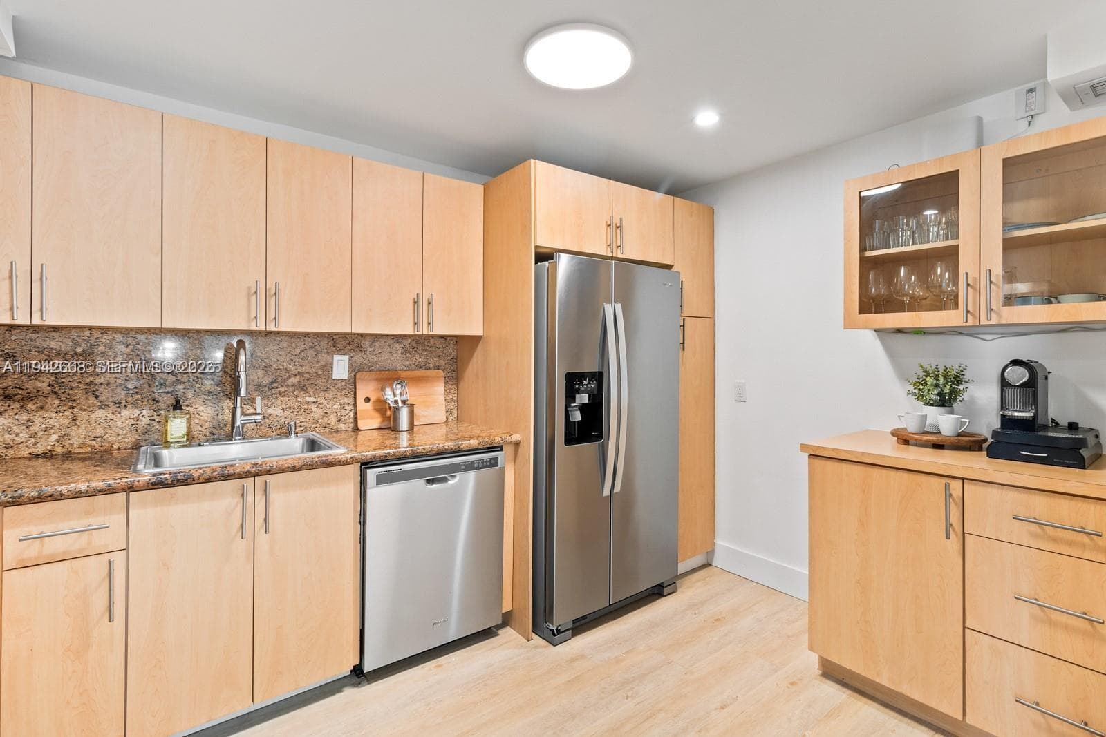 ARLEN HOUSE EAST CONDO · #1024 in Sunny Isles Beach - Photo 6