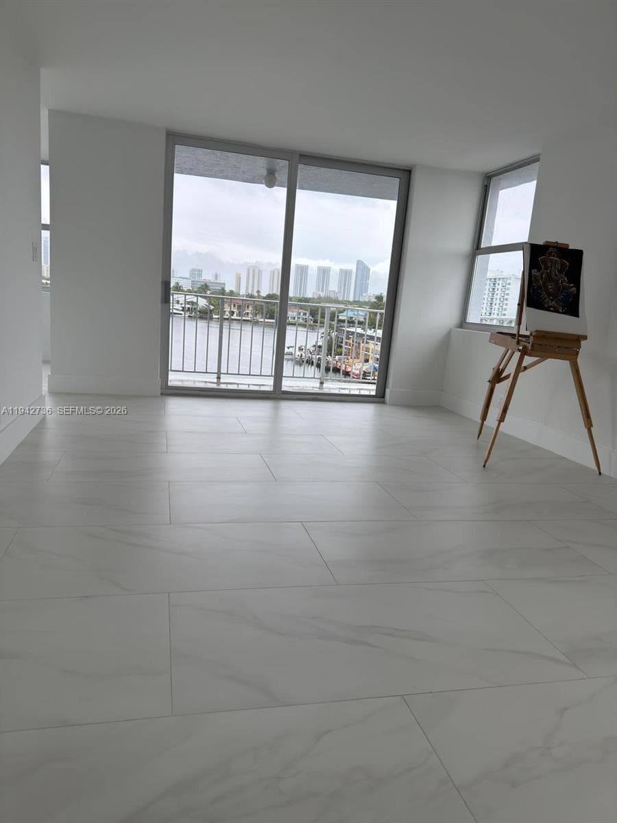 REEF SOUTH CONDO · #5G BOAT SLIP in North Miami Beach - Photo 15
