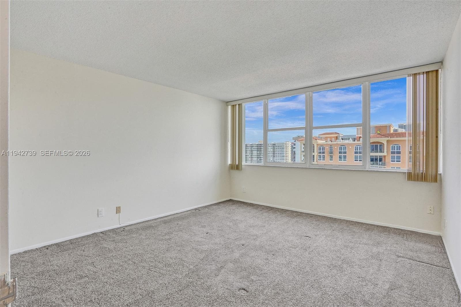 PARKER TOWER CONDO · #1909 in Hallandale Beach - Photo 6