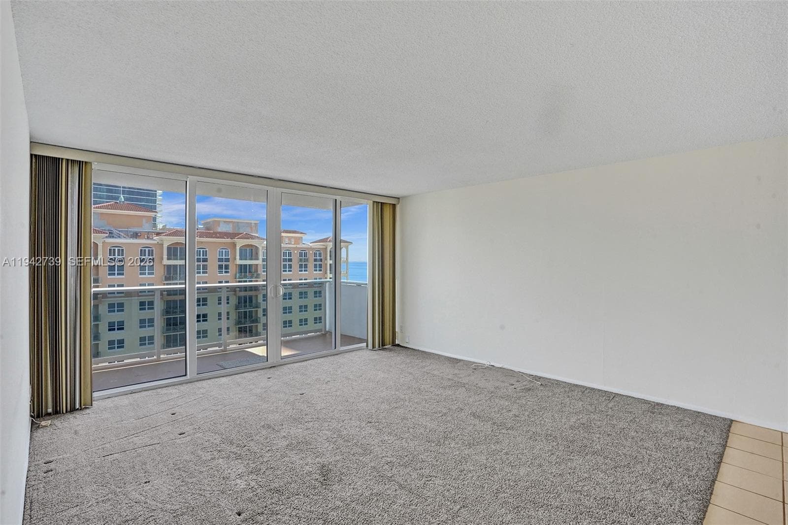 PARKER TOWER CONDO · #1909 in Hallandale Beach - Photo 12