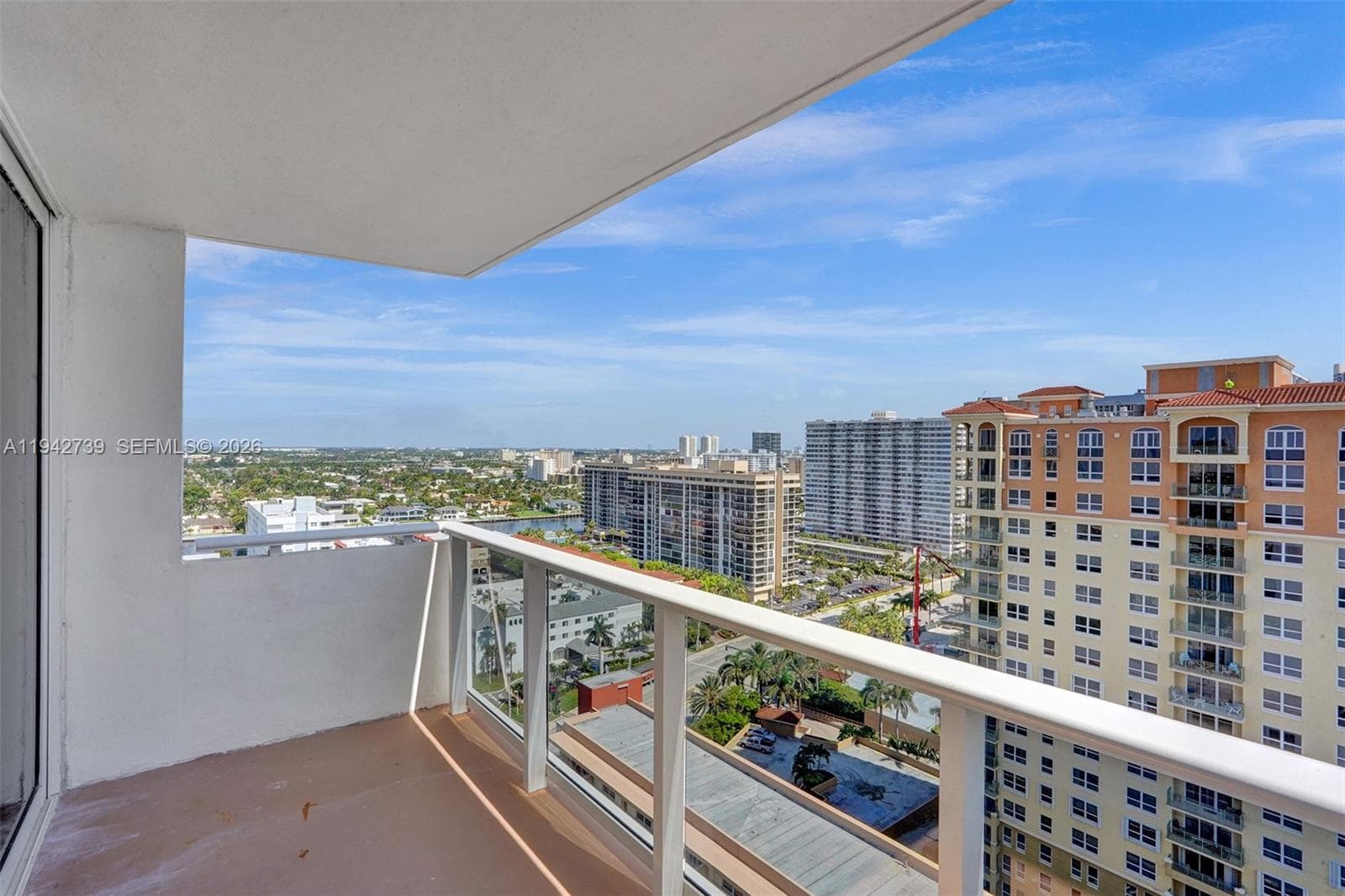 PARKER TOWER CONDO · #1909 in Hallandale Beach - Photo 32
