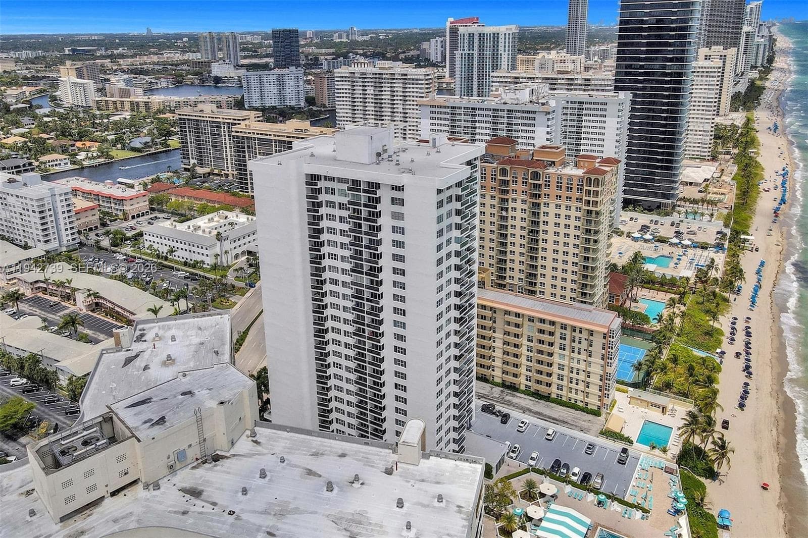 PARKER TOWER CONDO · #1909 in Hallandale Beach - Photo 58