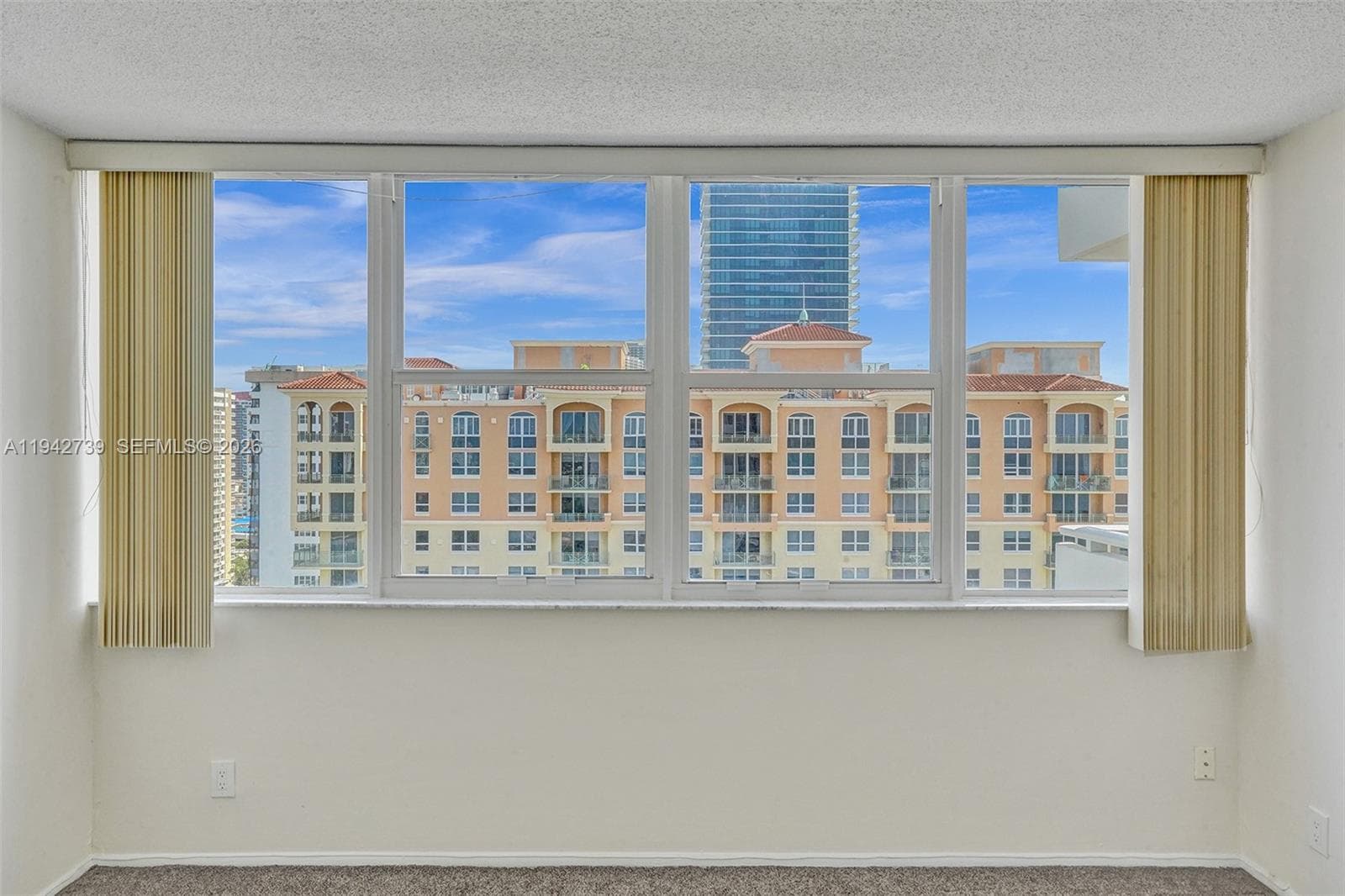 PARKER TOWER CONDO · #1909 in Hallandale Beach - Photo 8